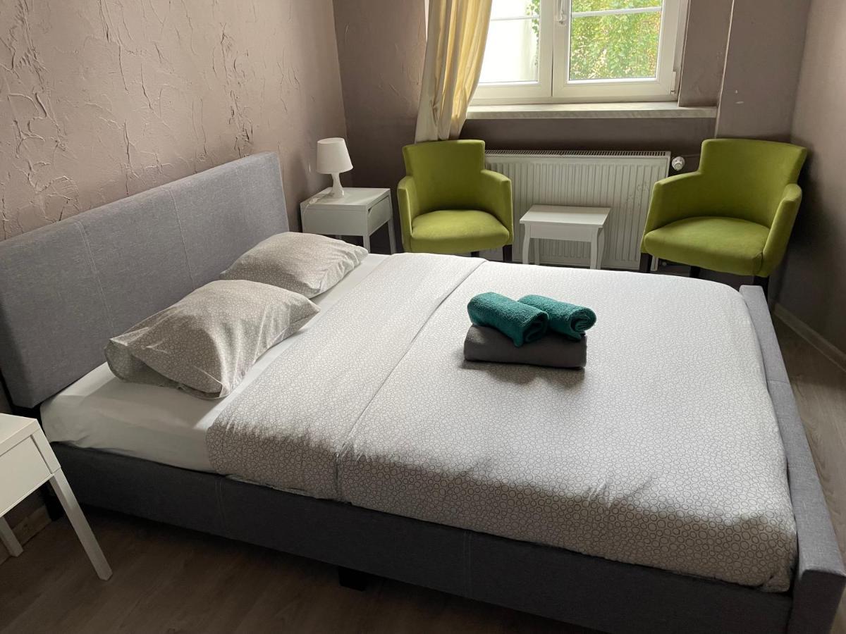 Lullaby Private Rooms พอซนาน ภายนอก รูปภาพ