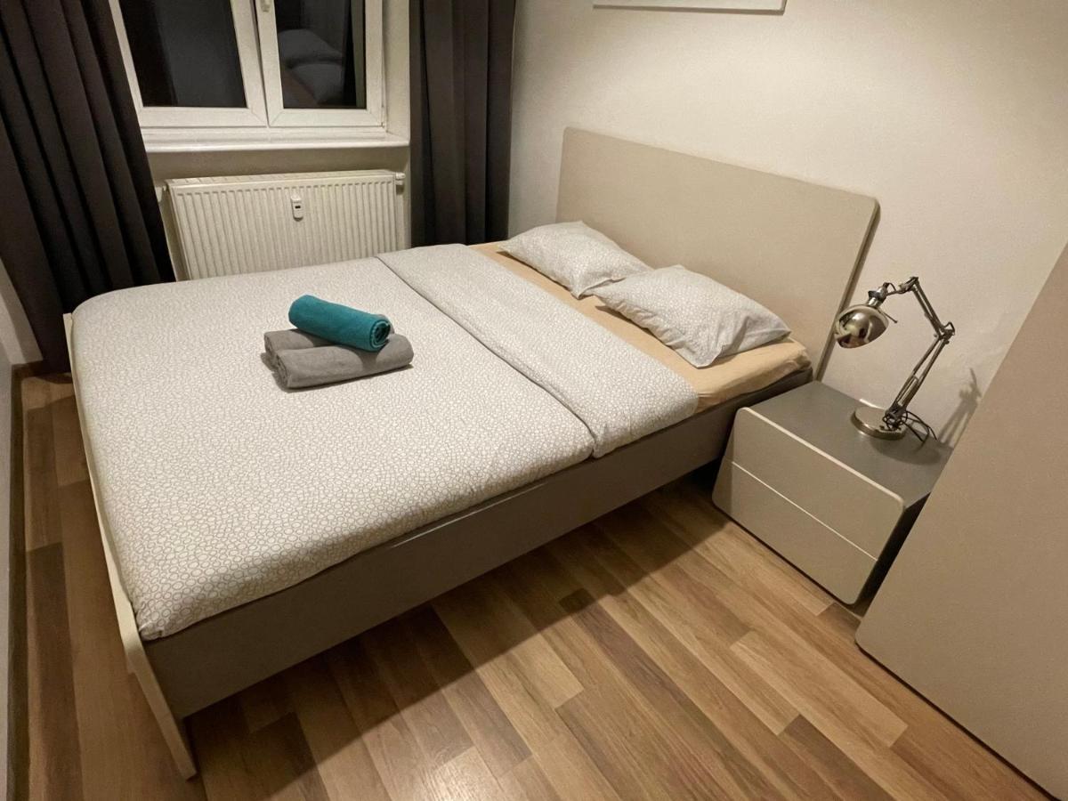 Lullaby Private Rooms พอซนาน ภายนอก รูปภาพ